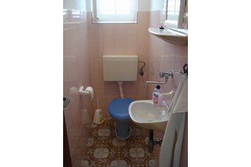 Kroatija Privát Seget Donji, Eksterjeras